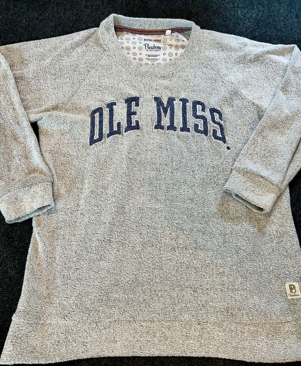 Pressbox by Royce Apparel Ole Miss Rebels XL Gray Textured Crewneck Sweatshirt